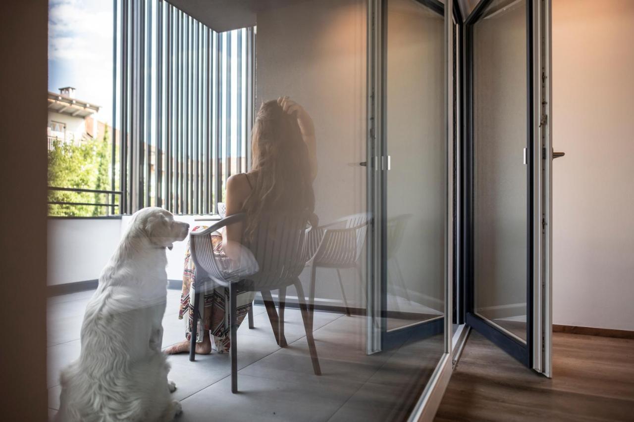 Sambucus Apartments -Premium Apartments For You And Your Dog ラナ エクステリア 写真